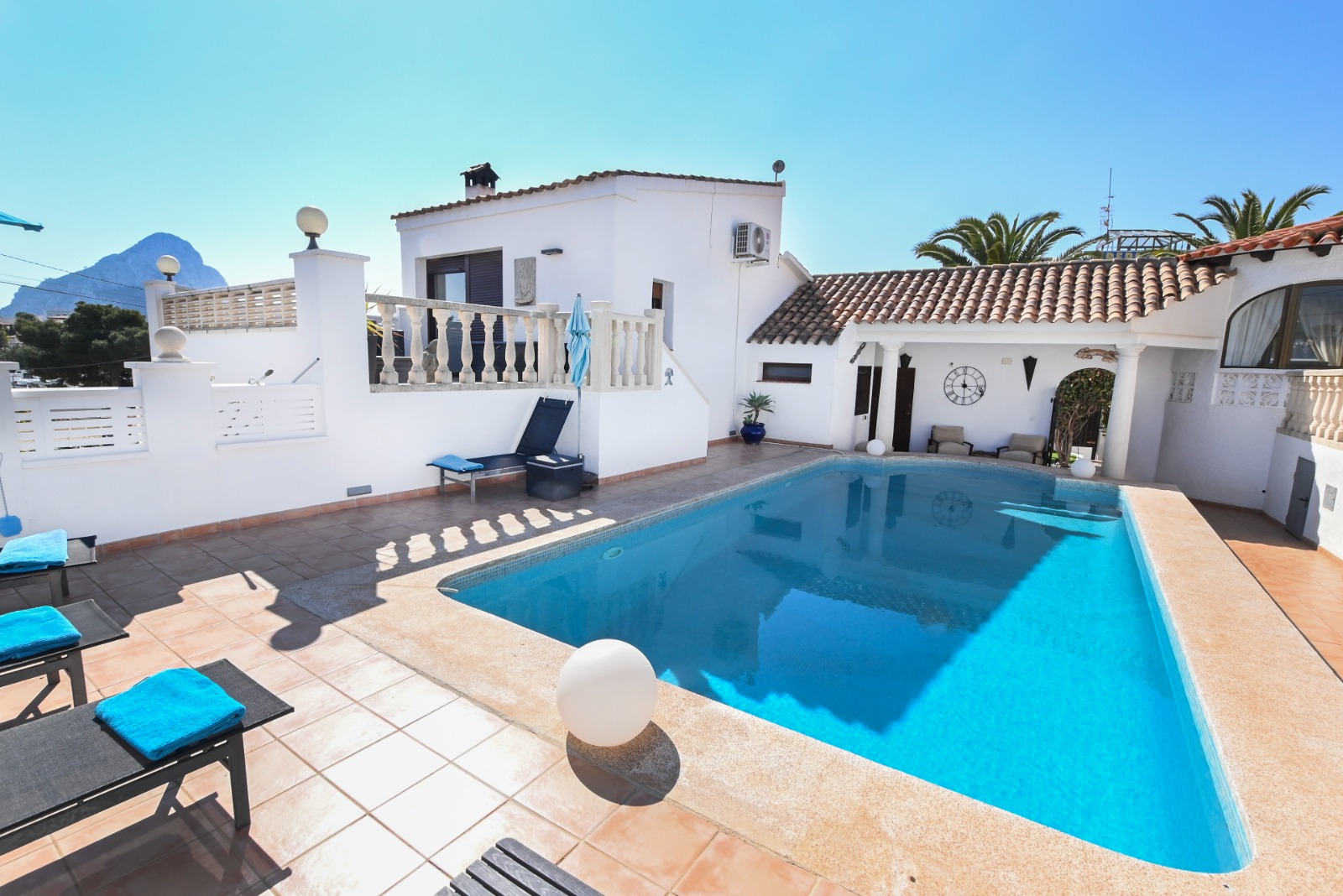 Basen i wille Hola Casitas w Calpe